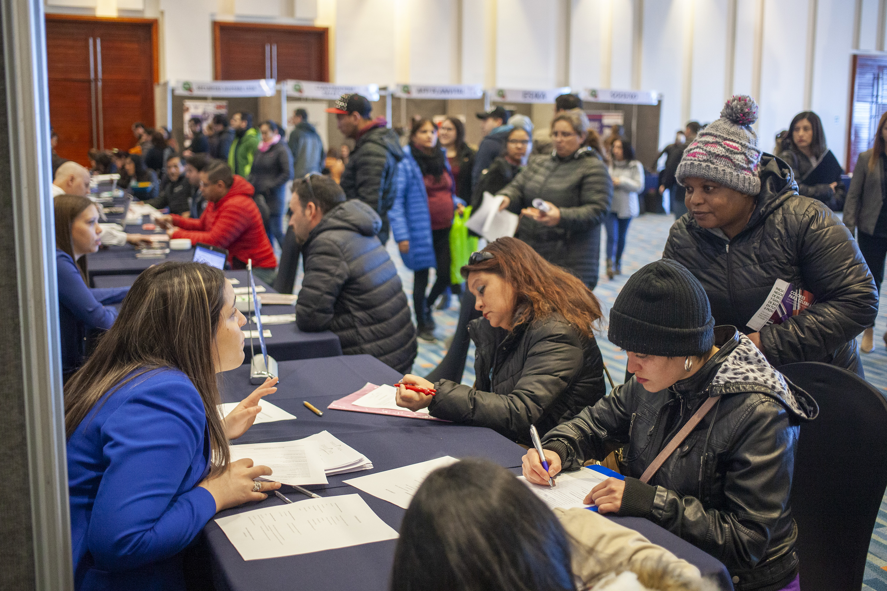 Cerca de 2 mil personas asistieron a la Feria Laboral Sence 2019