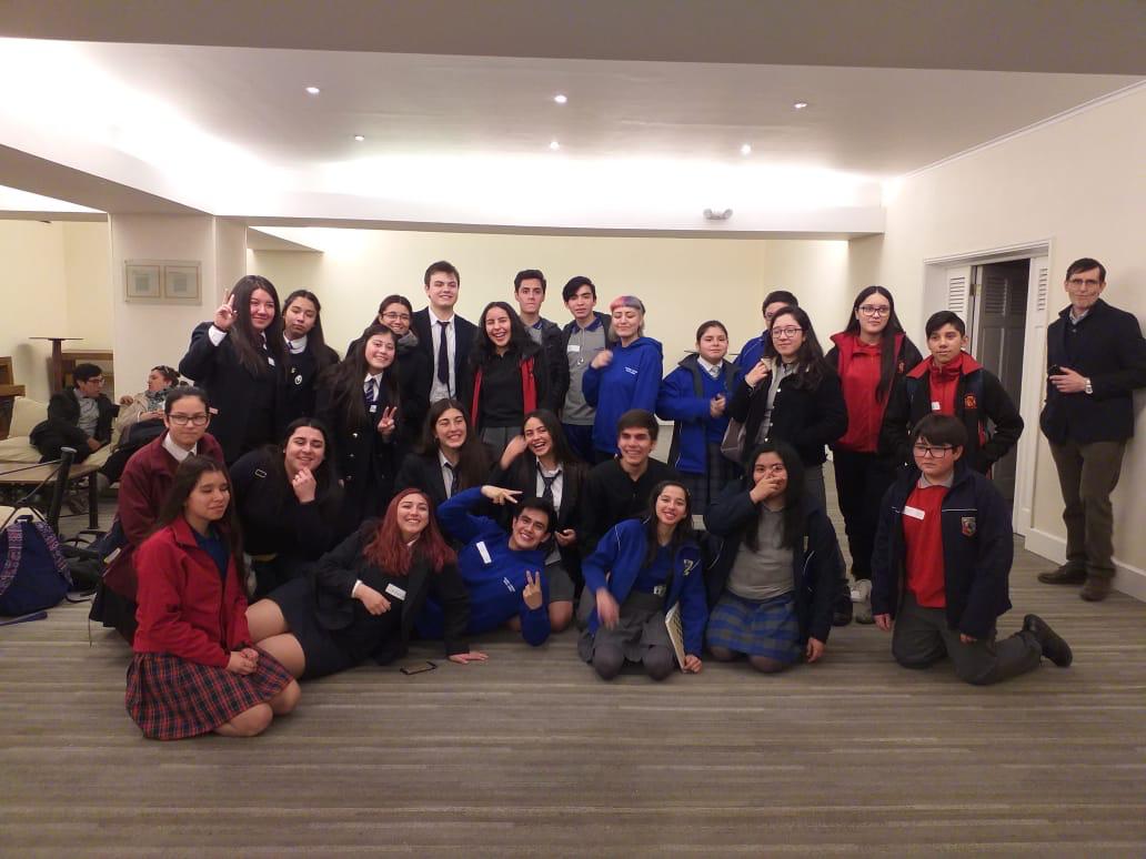 Jóvenes de Punta Arenas participaron en primer Encuentro de Líderes Estudiantiles en Punta Arenas