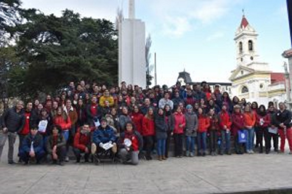 Gran participación juvenil en el lanzamiento de la «Ruta Saludable» en Punta Arenas