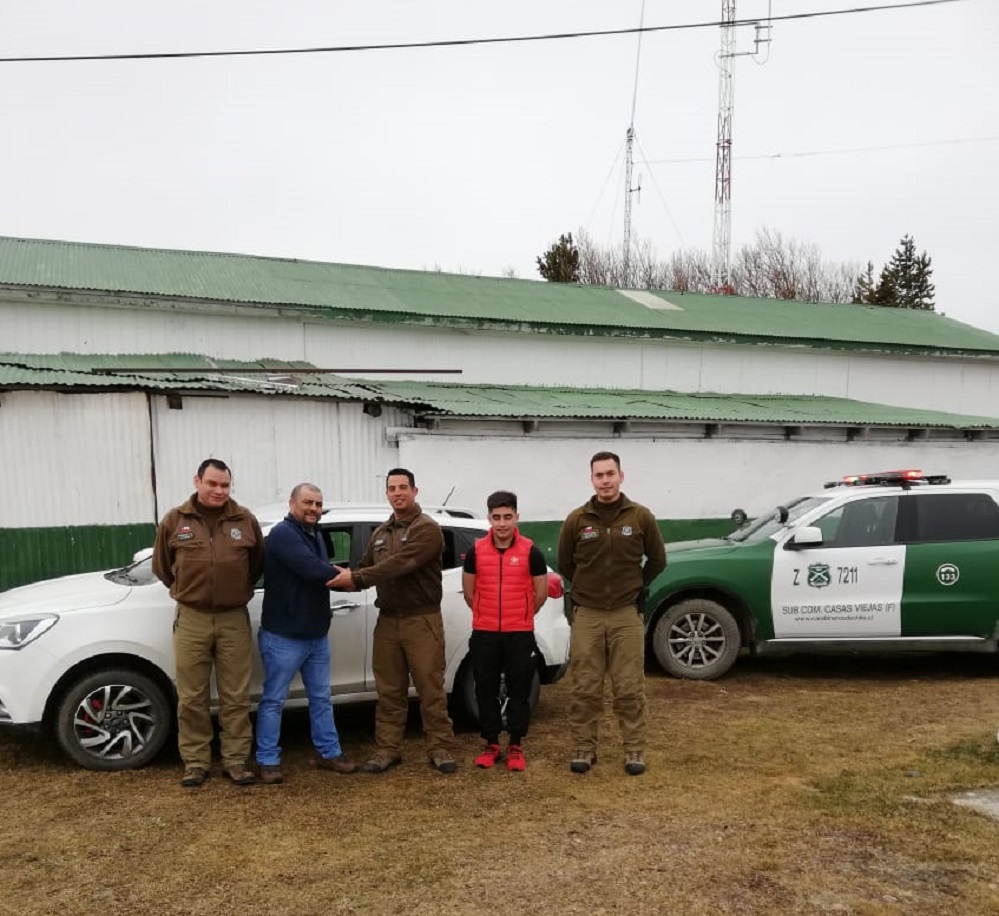 Detienen en Puerto Natales a 4 individuos en un vehículo encargado por robo en Punta Arenas