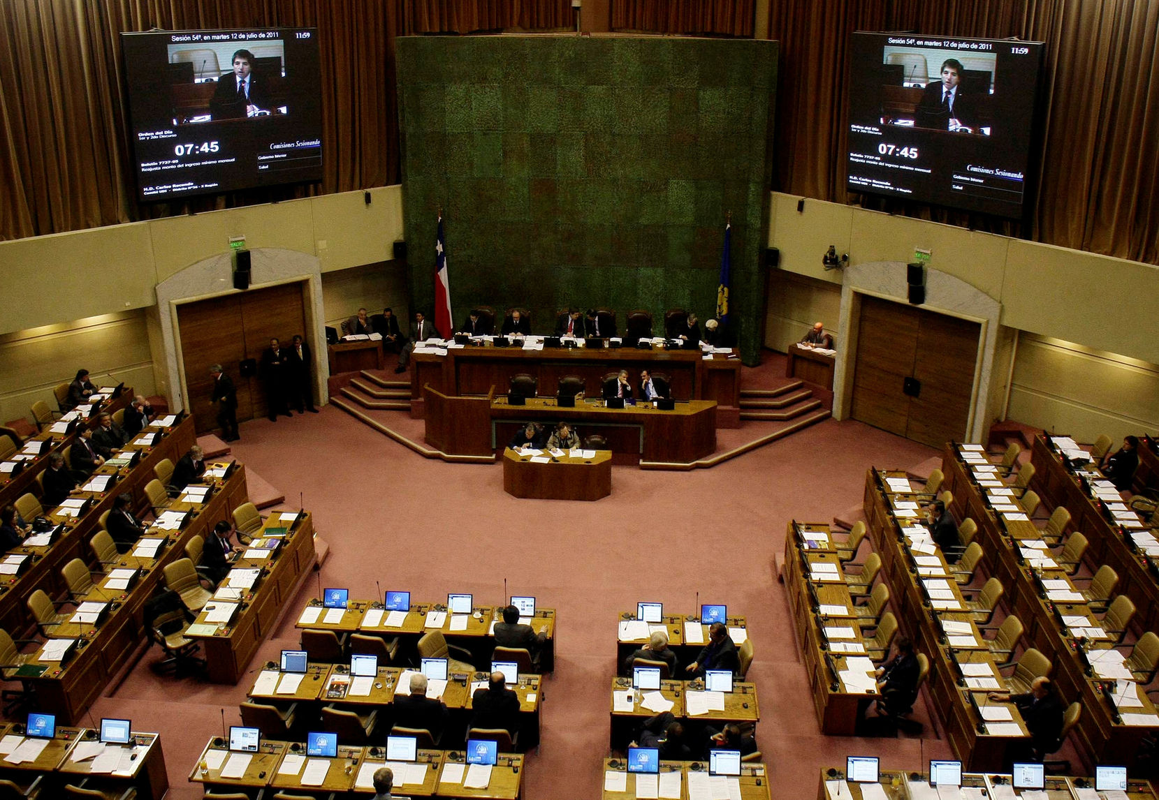 Cámara de Diputados estudia proyecto de ley que establece cuotas de género para candidaturas a concejales y consejeros regionales