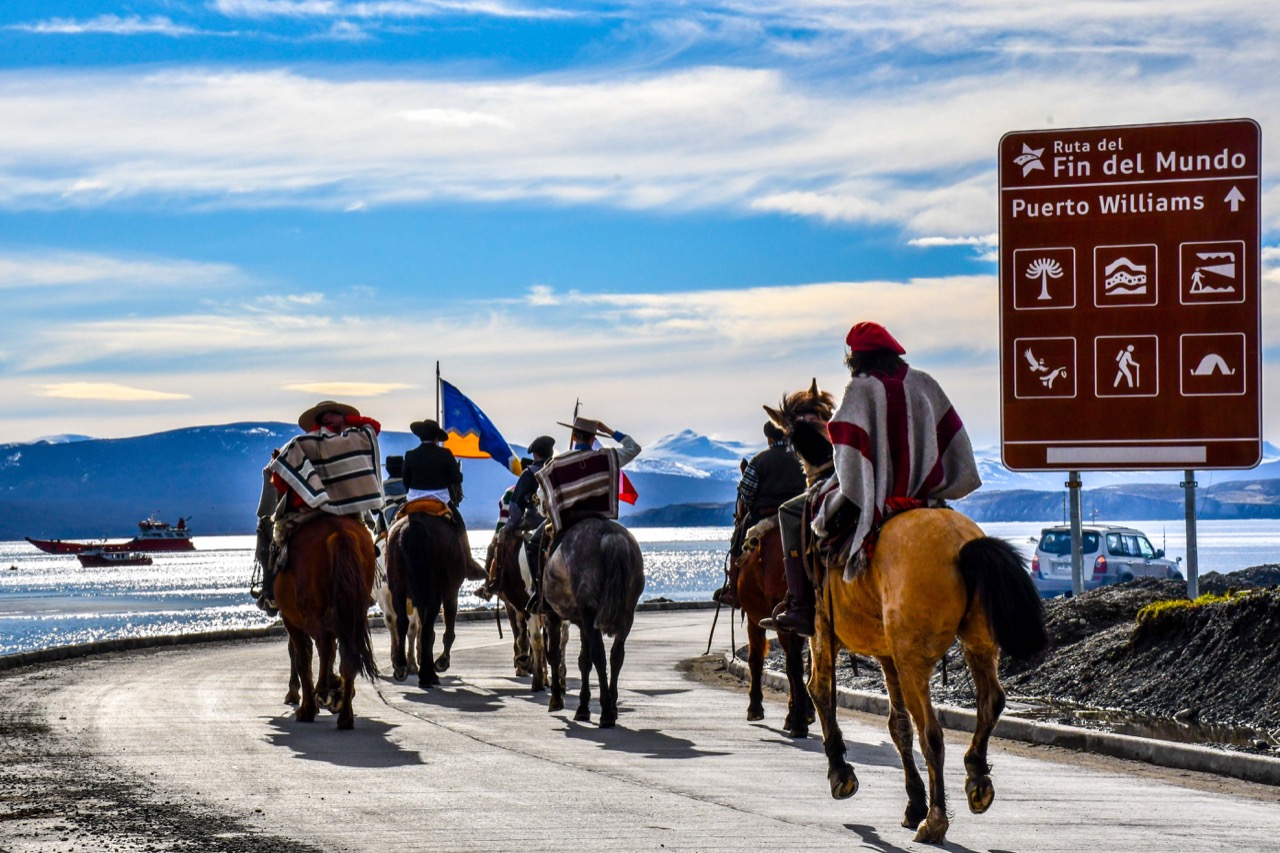 El desfile del 18 de septiembre en Puerto Williams y las tradiciones patagónicas