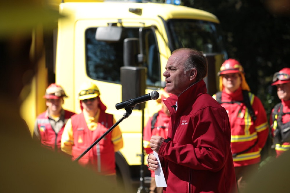 Se suspenden las quemas en Magallanes: Ministro Walker decreta suspensión indefinida de quemas agrícolas en todo Chile ante situación que afecta al país