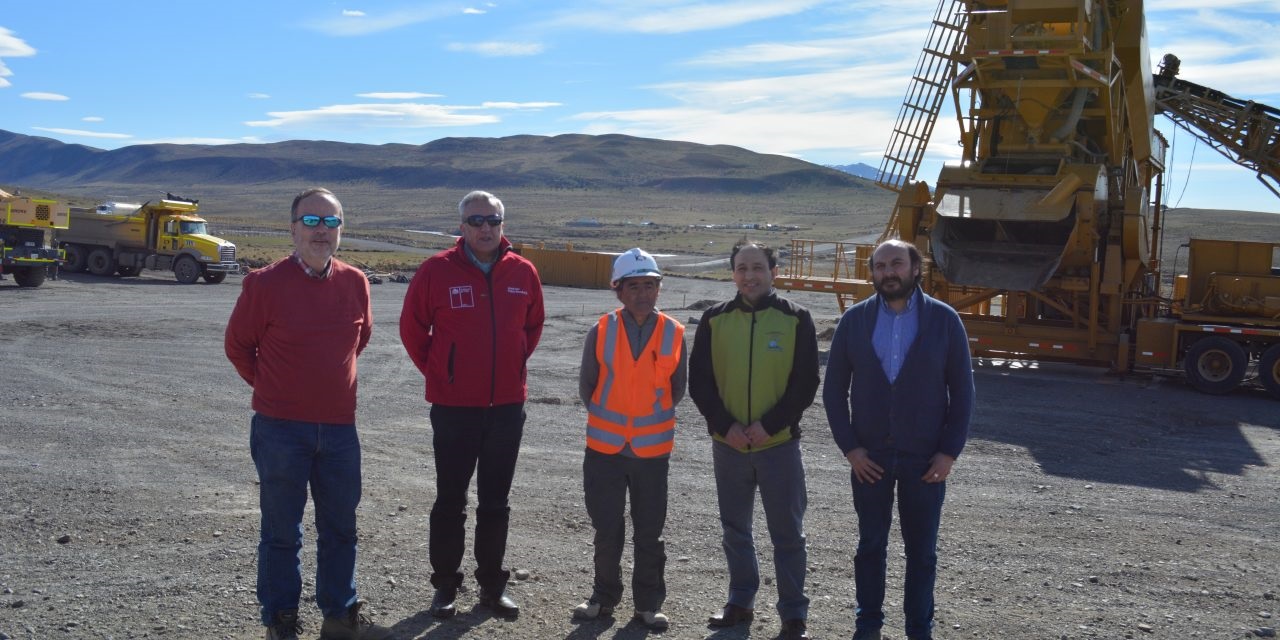 Iniciarán pavimentación de 12.5 kilómetros desde Villa Cerro Castillo