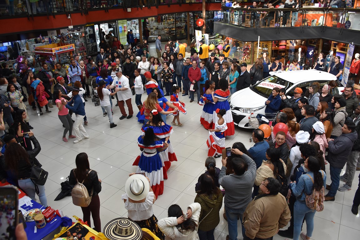 Feria de Salud Intercultural en Punta Arenas destacó el aporte de las comunidades migrantes en la región