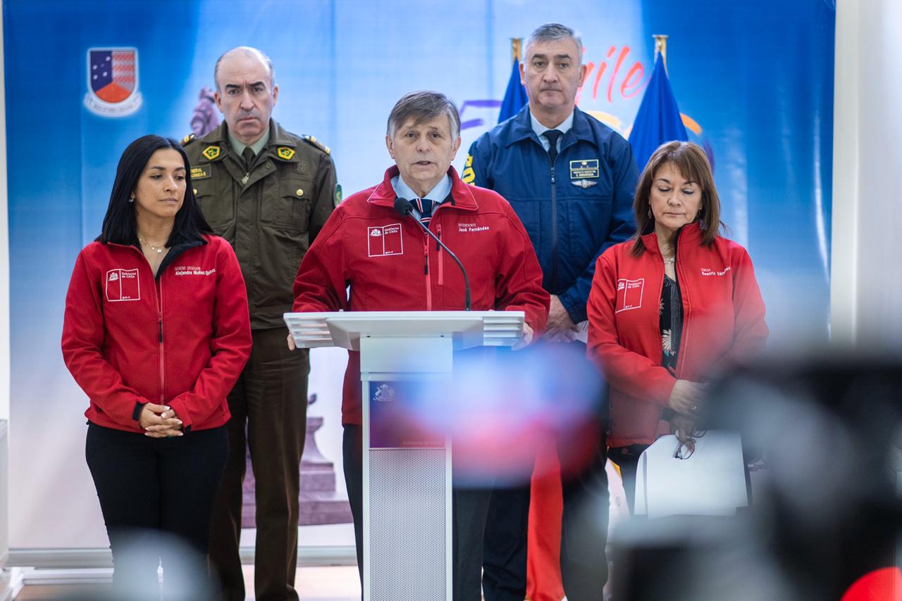 Balance de seguridad ciudadana del Intendente Regional y Carabineros en Punta Arenas por intensa jornada del lunes 28 de octubre