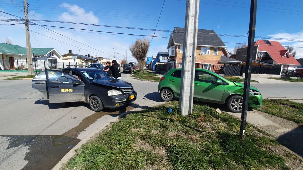 Colisión en el Barrio Prat dejó dos personas lesionadas