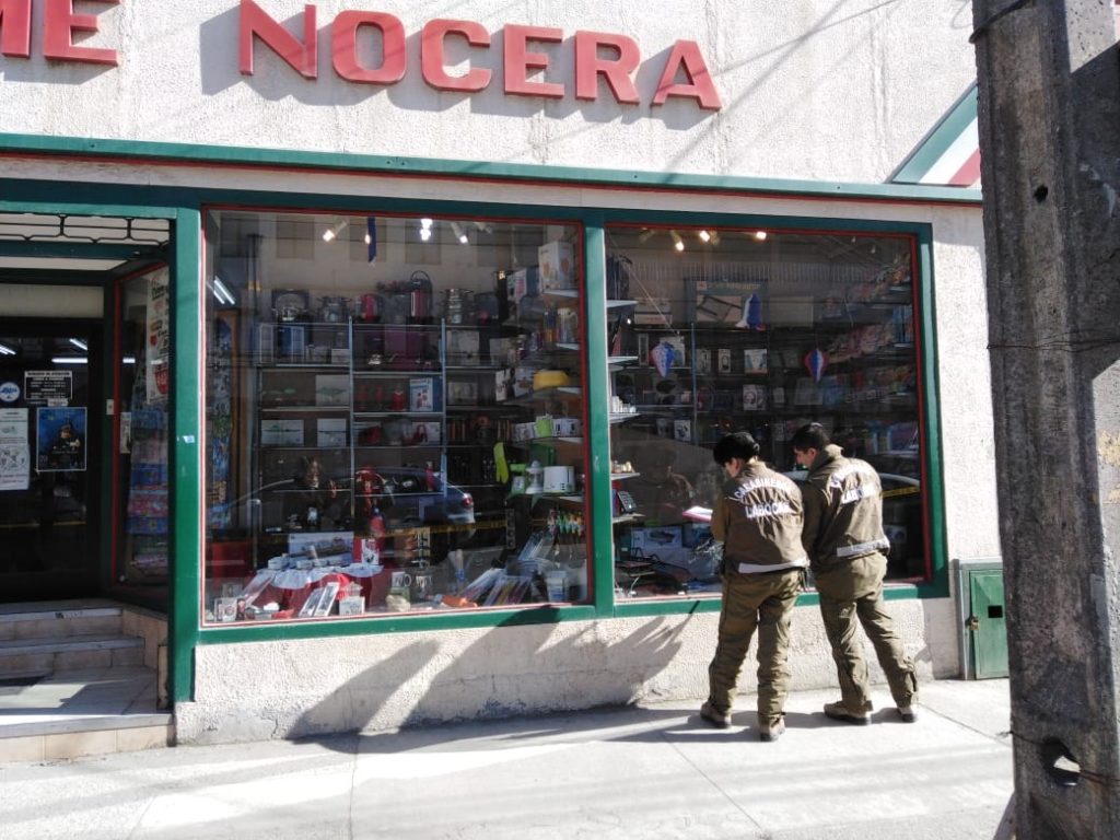 Detenido uno de los presuntos autores del robo perpetrado en tienda Cosme Nocera en el centro de Punta Arenas