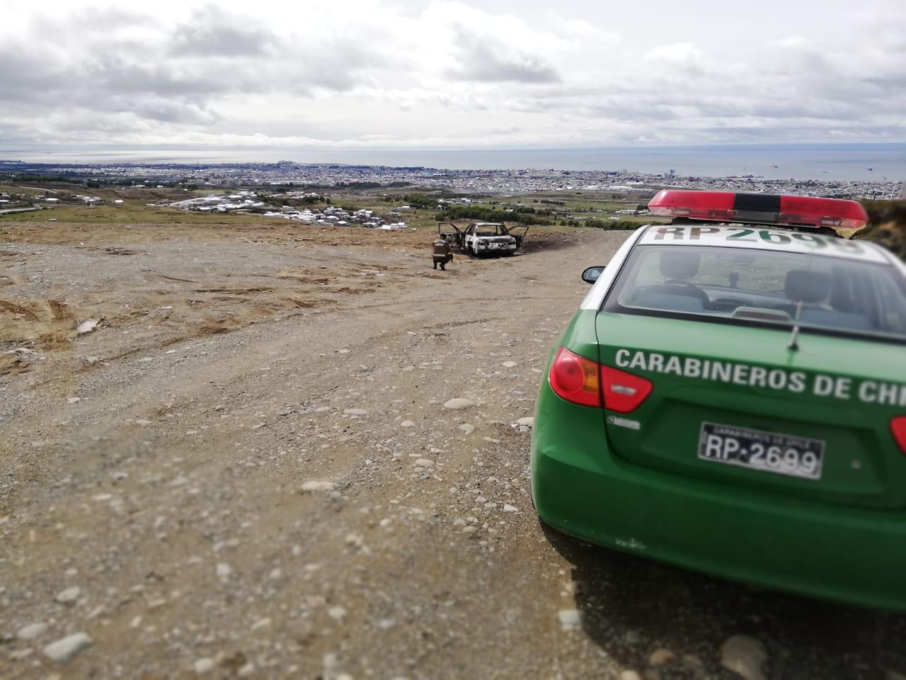 Denuncian robo e incendio de vehículo en el sector de Laguna Lynch