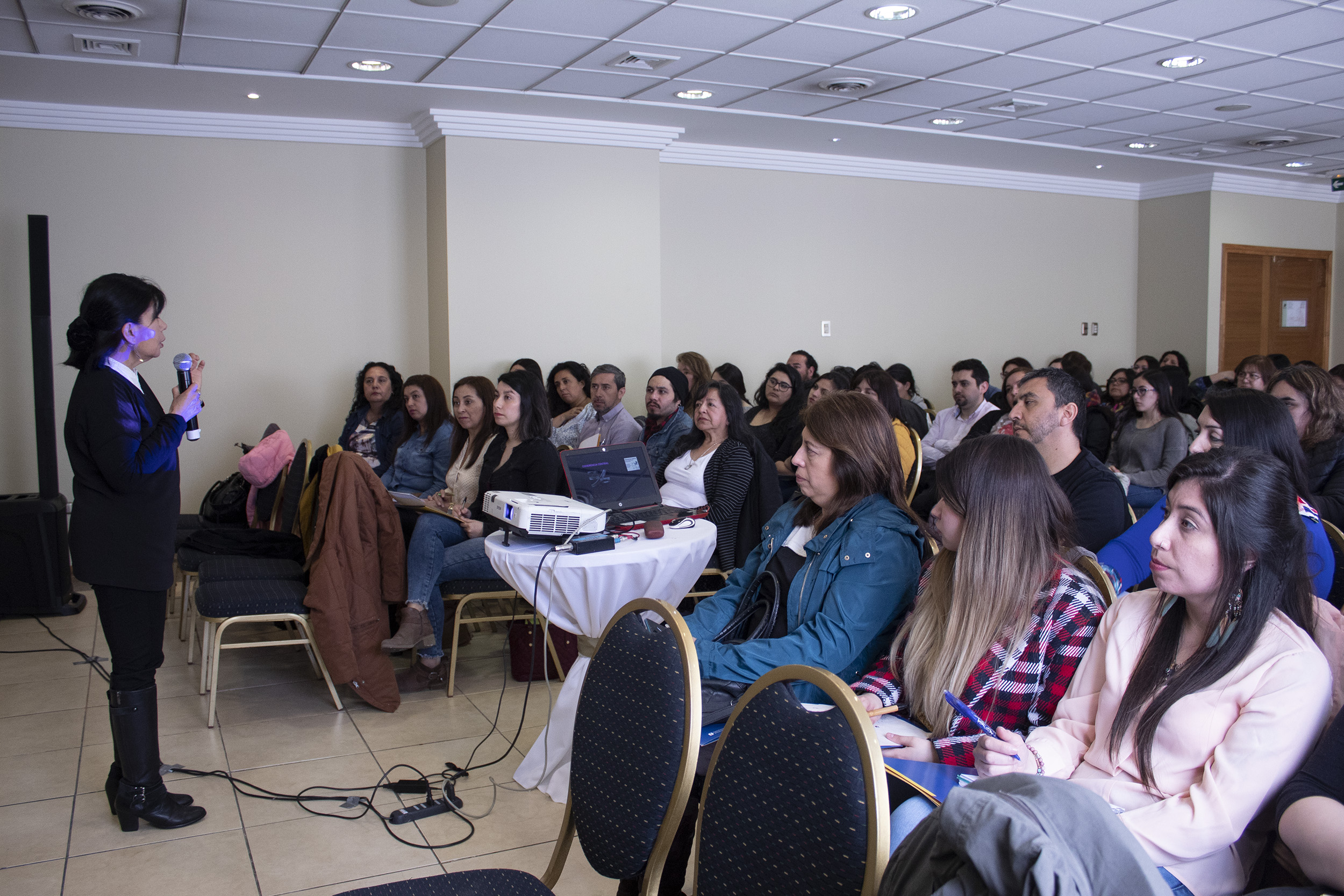 Más de 200 personas participaron de seminario sobre trastorno de espectro autista