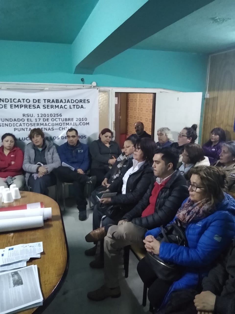 Dirigente sindical de la CGT Manuel Ahumada dictó charla hoy sobre proyecto de 40 horas laborales en el sindicato Unimarc de Punta Arenas