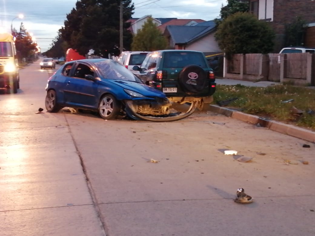 Una persona falleció en accidente automovilístico esta madrugada en Punta Arenas