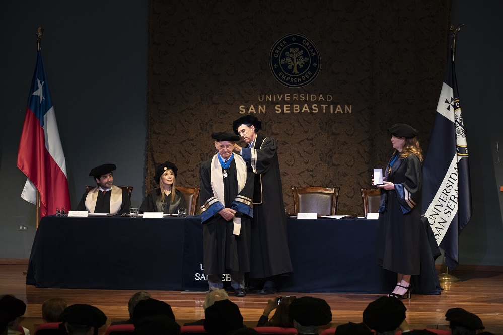 Historiador magallánico Mateo Martinic recibió grado de Doctor Scientiae et Honoris Causa de la Universidad San Sebastian