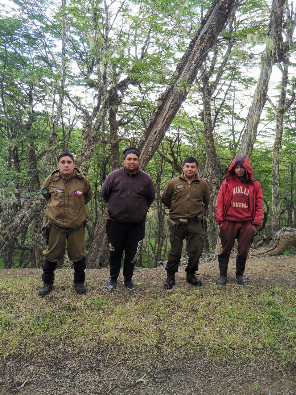 Dos turistas extraviados en Tierra del Fuego fueron encontrados por Carabineros