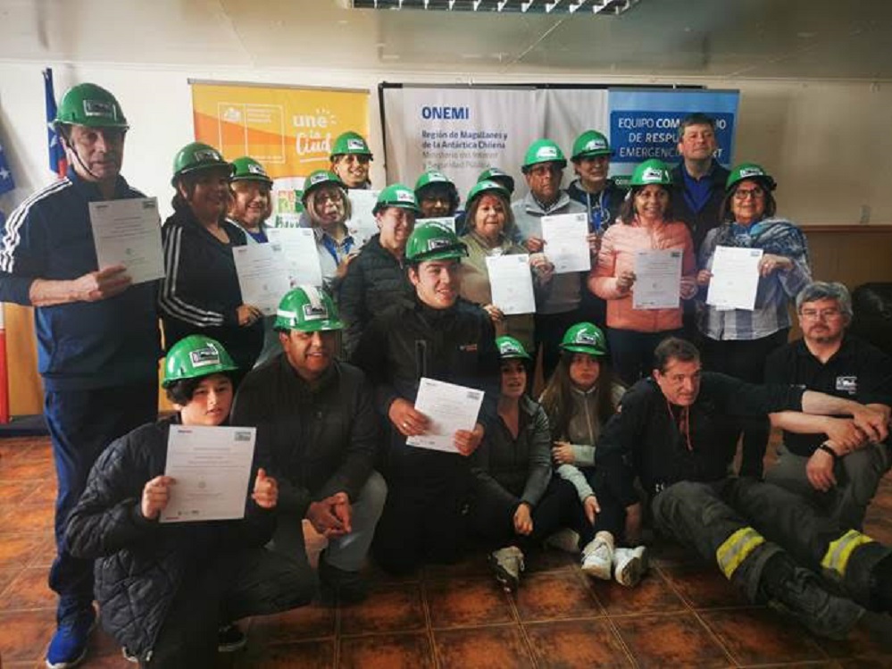 Vecinos del sector sur de Punta Arenas se capacitaron para mejorar su respuesta frente a accidentes o desastres