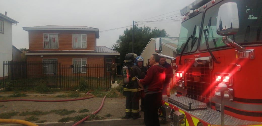 Daños menores en incendio en población 18 de Septiembre