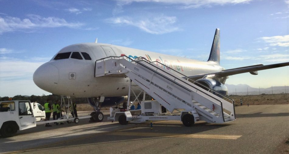 Se discute en el Congreso un proyecto que permitiría endosar tickets o pasajes aéreos