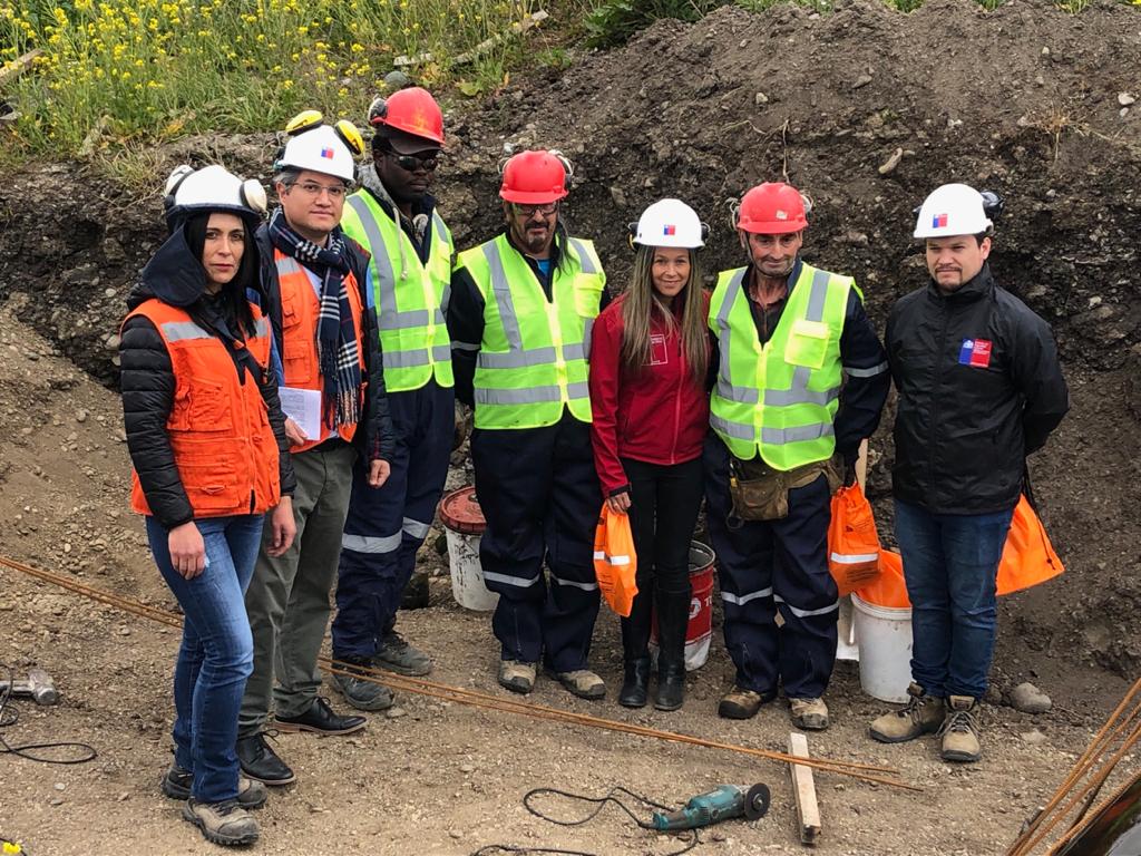 Seremi del Trabajo entrega elementos de protección a trabajadores de la construcción en Punta Arenas