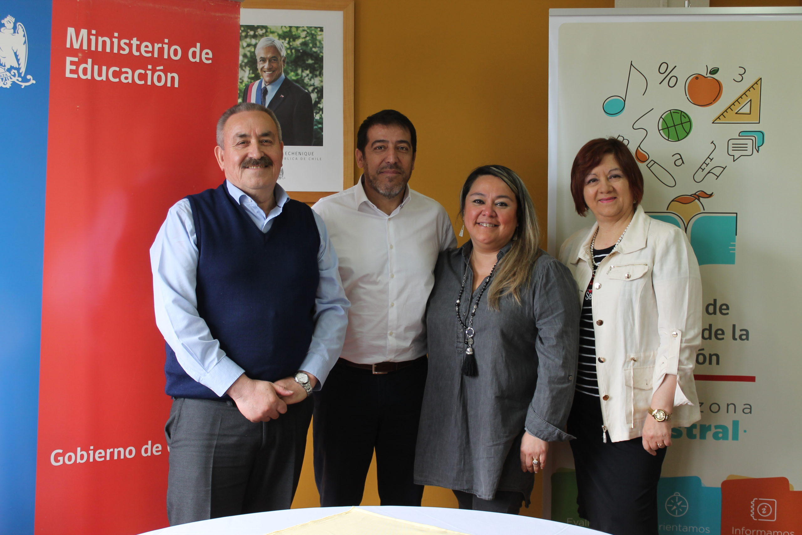 Directores de Liceos Bicentenario de Magallanes se capacitarán en Santiago