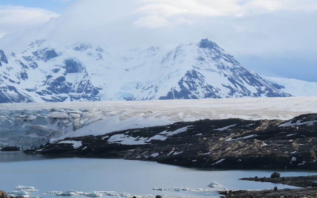 Glaciar Tyndall: cuna de Ictiosaurios, en la región de Magallanes