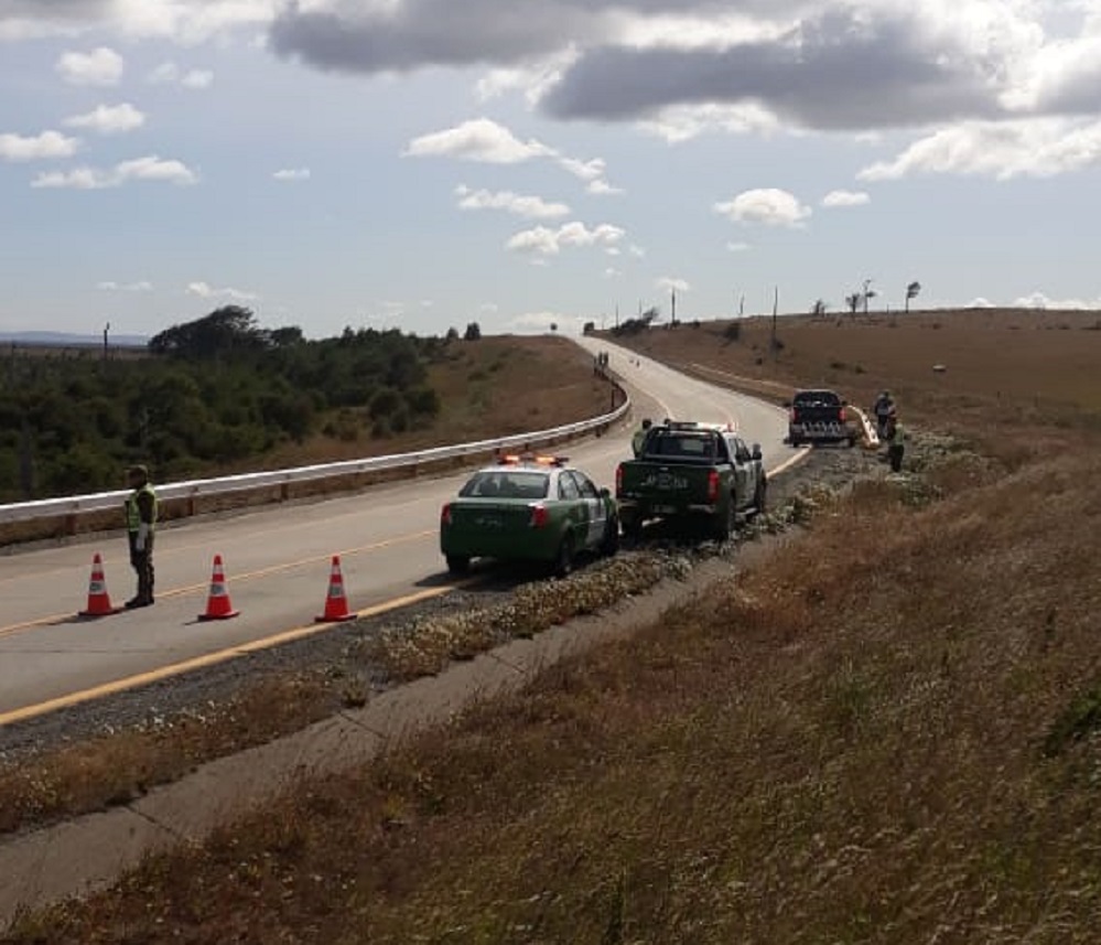 Motociclista estadounidense falleció en la ruta 9 que une Punta Arenas con Natales