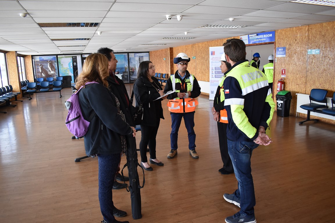 Se realizan acciones preventivas contra el COVID19 en el muelle Arturo Prat de Punta Arenas