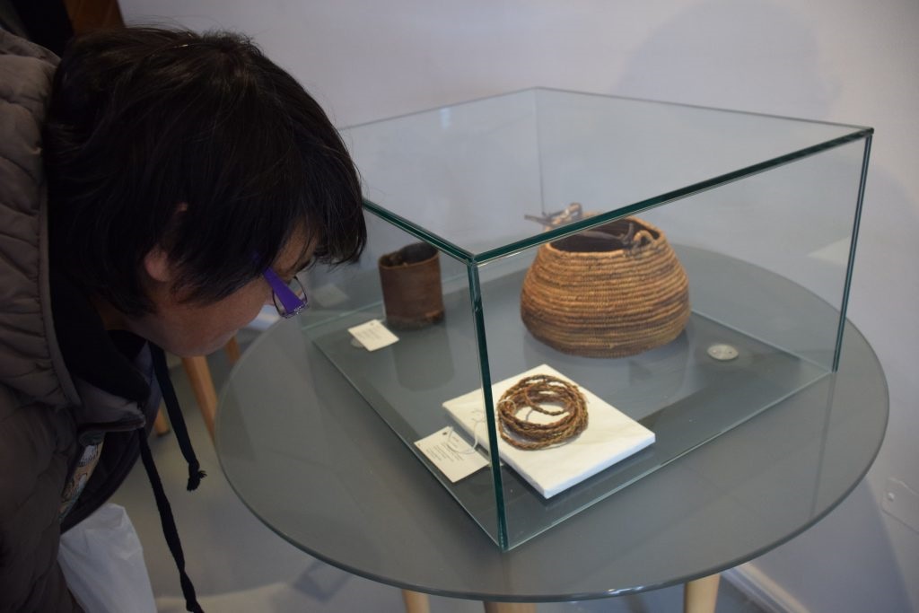 Ministra de las Culturas realiza segunda restitución de bienes patrimoniales a la comunidad Yagán en Puerto Williams