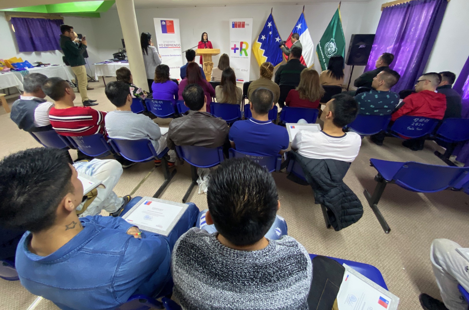 Fomentan el emprendimiento de internos del Complejo Penitenciario de Punta Arenas