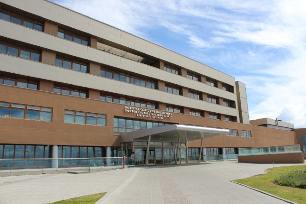 Ciudadano chino trasladado a Punta Arenas solo presenta un cuadro de influenza: continúa en observación en el Hospital Clínico