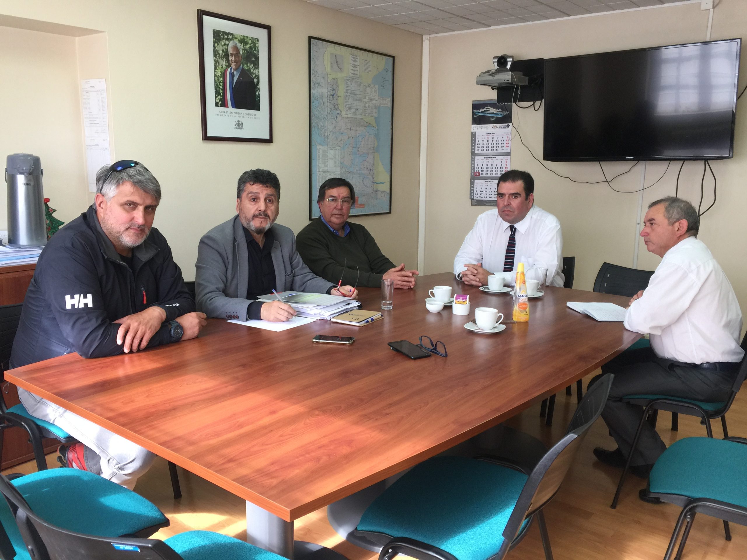 Analizan posibles soluciones con Seremi de Transportes y cónsul en Río Gallegos: Asociación de Camioneros de Magallanes continúa gestiones por cobro de peaje en ruta argentina