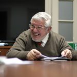 SEREMI de Energía de Magallanes, Nolberto Sáez, saluda a la Prensa en su día