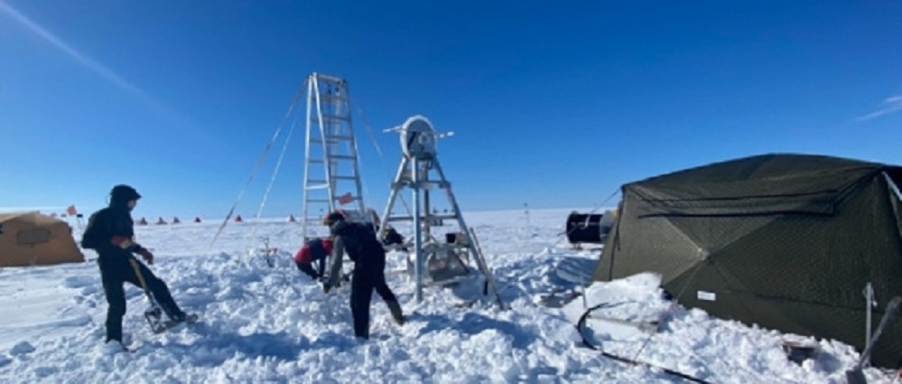 Calentamiento global: científicos descubren agua tibia bajo un glaciar en la Antártica