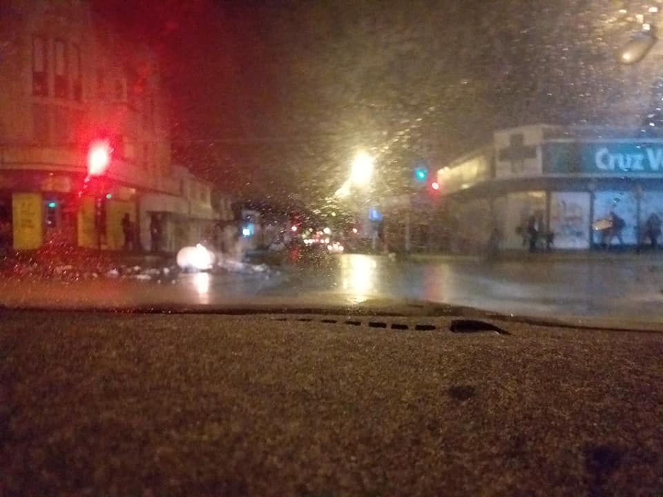 10 personas detenidas por desórdenes públicos este viernes en el centro de Punta Arenas
