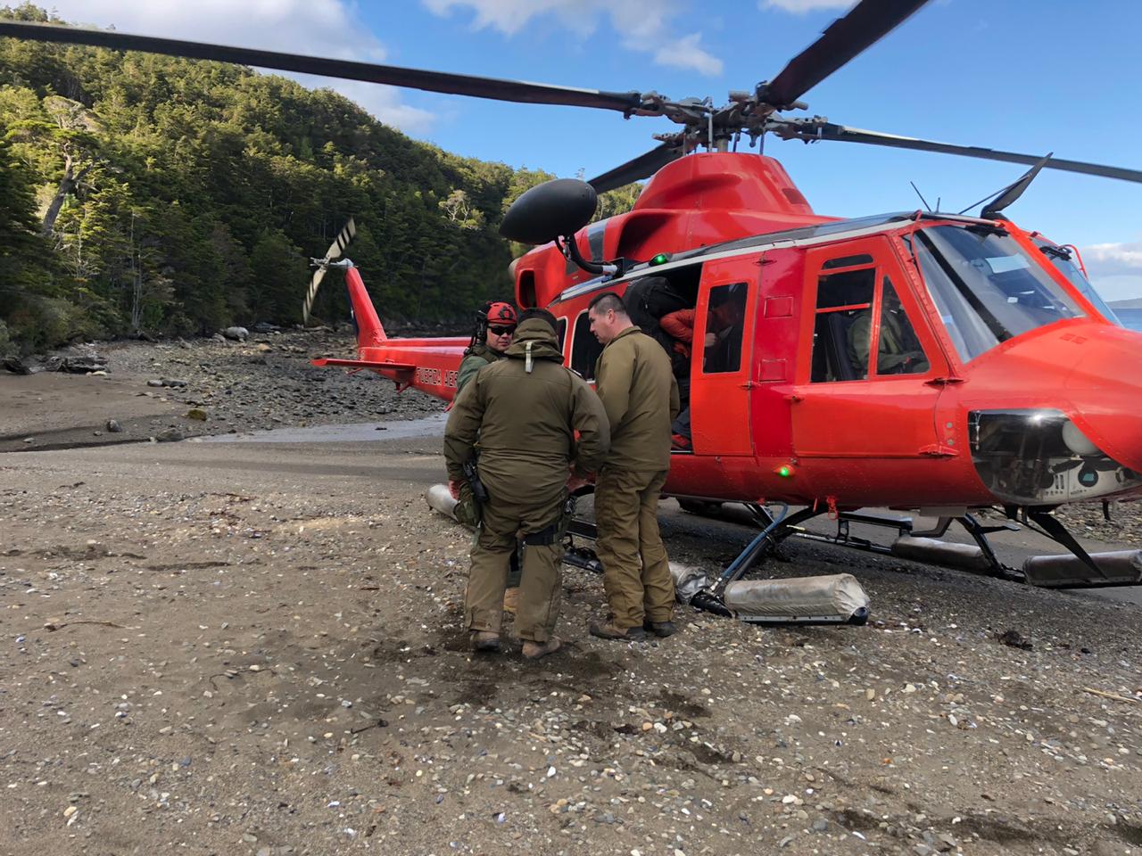 Carabineros rescatan en sector Bahía El Aguila al sur de Punta Arenas, a un turista extraviado de nacionalidad checa