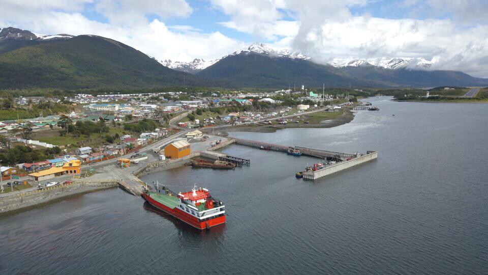 Casas de Puerto Williams contarán con fibra óptica. Empresa CTR está implementando proyecto de Fibra Óptica Austral con terminación en Cabo de Hornos.