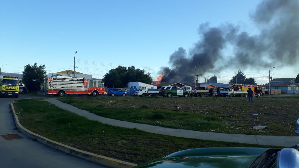 Incendio en viviendas del sector Playa Norte deja 9 damnificados