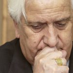 Obispo Alejandro Goic ha sido internado por una afección cardíaca