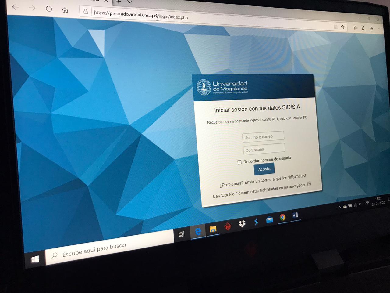 UMAG anuncia avances en sistema educativo a distancia y ayuda estudiantil en conectividad