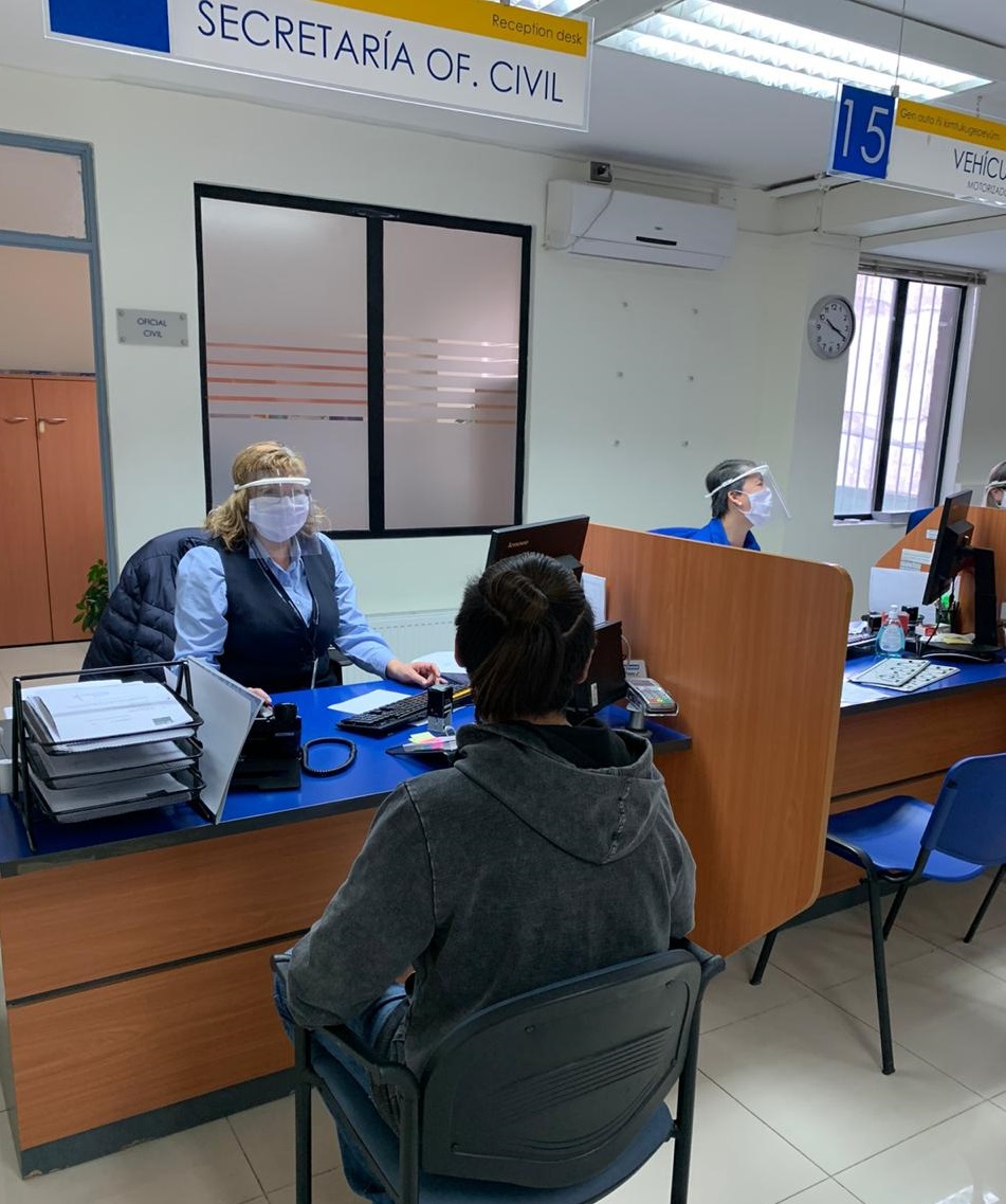 Registro Civil en Punta Arenas mantiene atenciones esenciales presenciales a los ciudadanos
