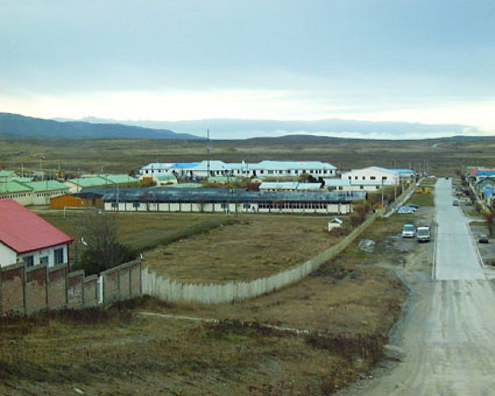 Cuarentena obligatoria cumplen dos efectivos en el Destacamento Caupolicán de Porvenir, diagnosticados de COVID19: posibles contactos cumplen cuarentena preventiva