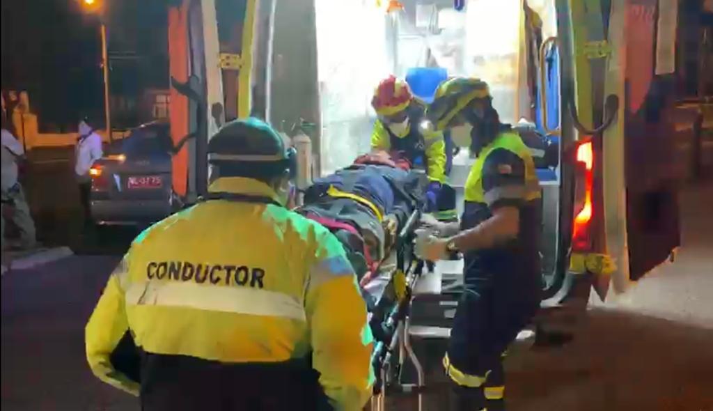 Una persona en aparente estado de ebriedad, fue atropellada esta noche en Punta Arenas