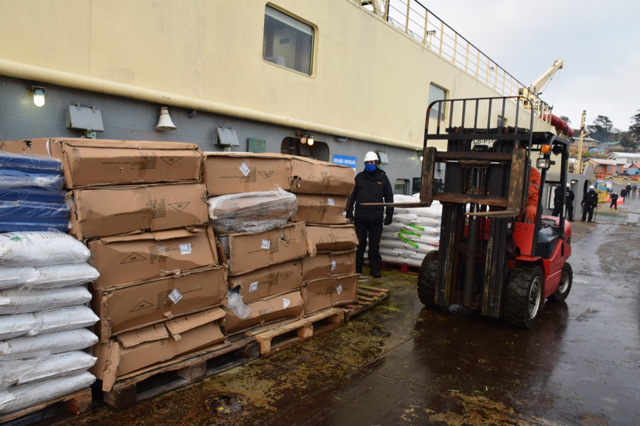 Suman 15 camas clínicas e insumos médicos al Hospital Comunitario Cristina Calderón de Puerto Williams