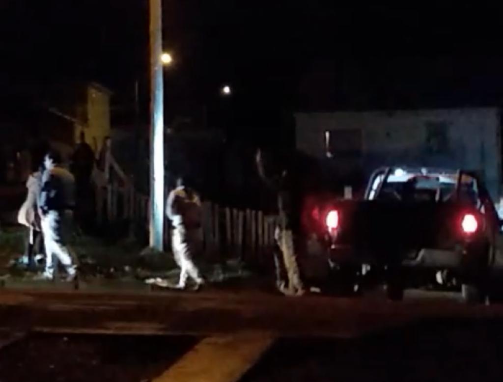 Con lesiones graves resultó un Carabinero en Porvenir al ser agredido con un objeto contundente: cuatro detenidos, dos de ellos comparecieron a Tribunales pero quedaron en libertad