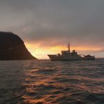 Buque «PSH Cabrales» de la Armada realiza labores de mantenimiento de la señalización marítima