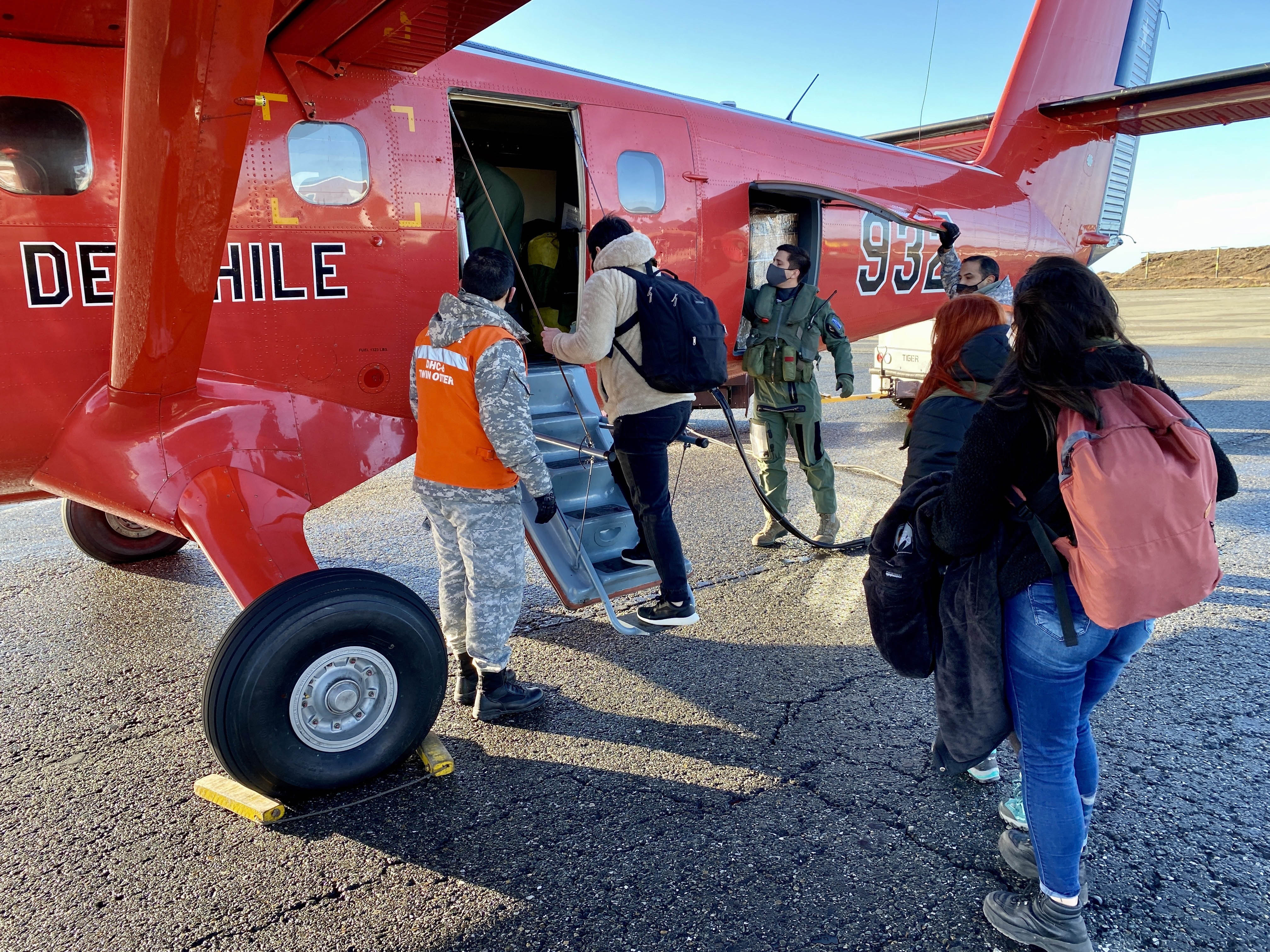 Trasladan a profesionales de la Salud a Puerto Williams, para reforzar equipo médico del Hospital Comunitario
