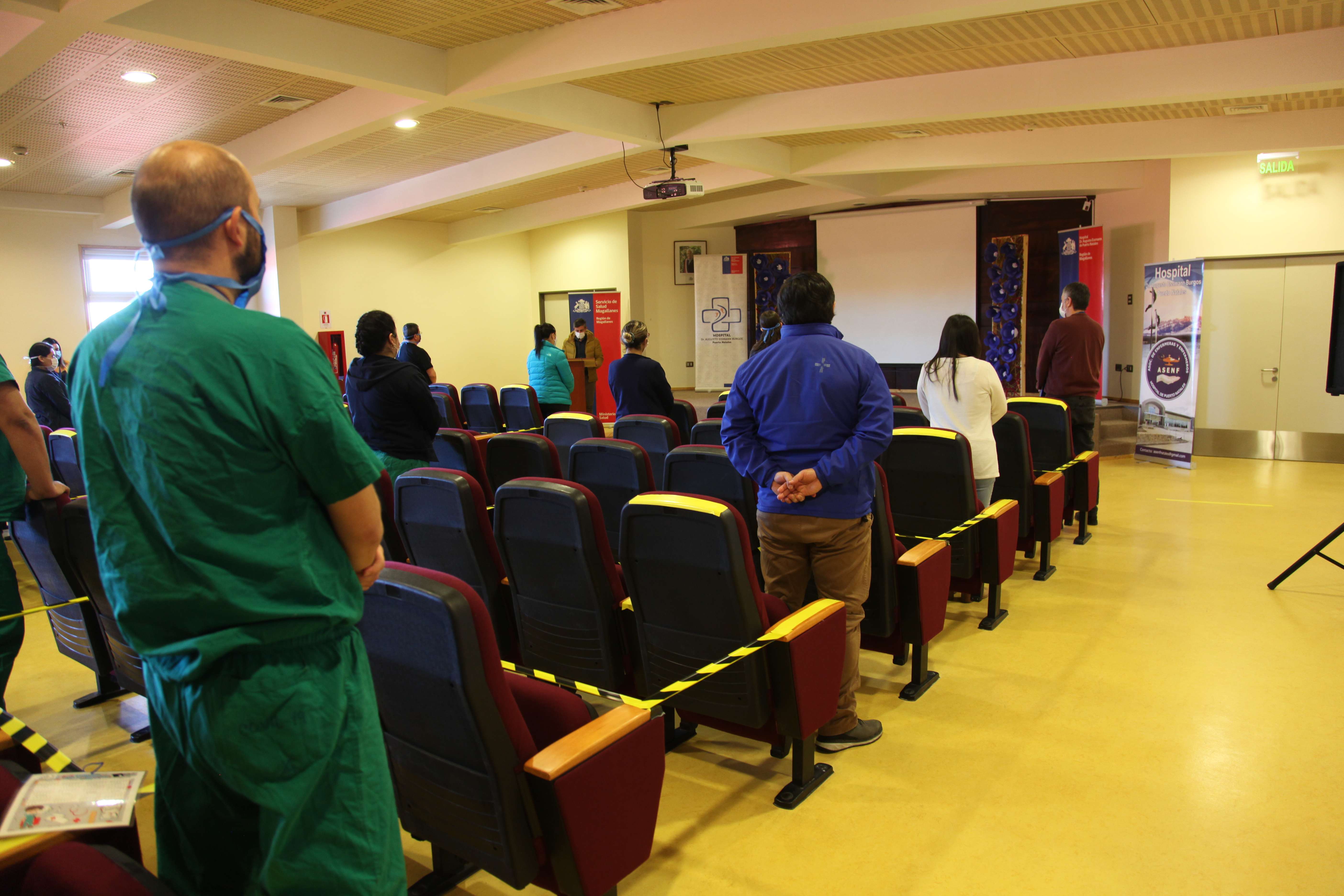 Con una significativa ceremonia el Hospital Dr. Augusto Essmann Burgos de Puerto Natales celebró el día internacional de la enfermería