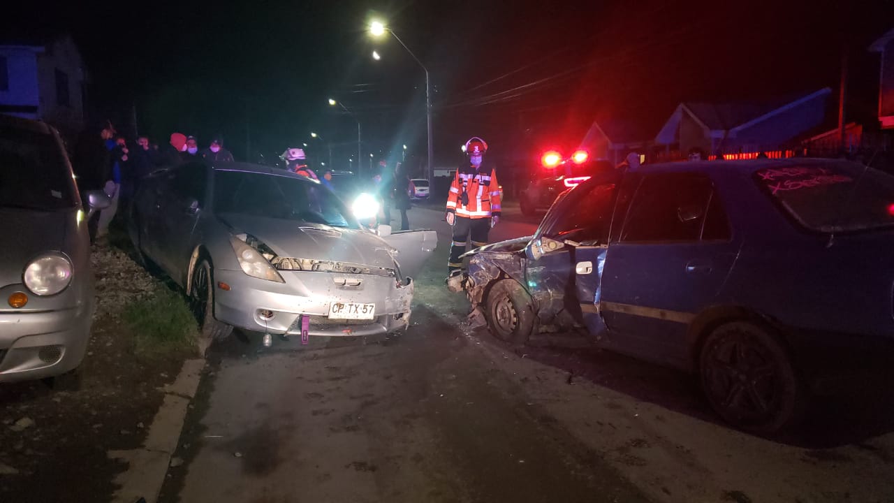 Una persona accidentada en colisión ocurrida esta noche en Avenida Frei con Condell