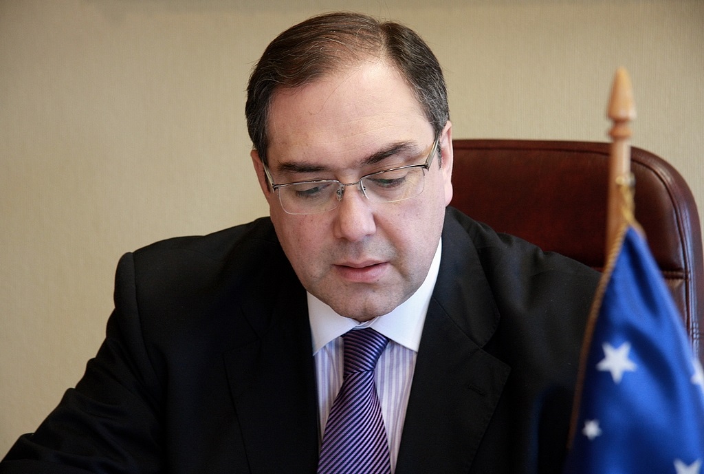 Tras altos montos en boletas que están recibiendo clientes: Senador Carlos Bianchi solicitó al Presidente usar facultades de excepción constitucional, para poner fin a cobros de consumos básicos y pidió exhaustiva fiscalización