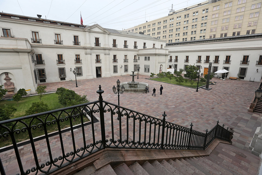 Falsa emergencia: aviso telefónico de una supuesta bomba en el Palacio de la Moneda, fue realizado desde Puerto Williams