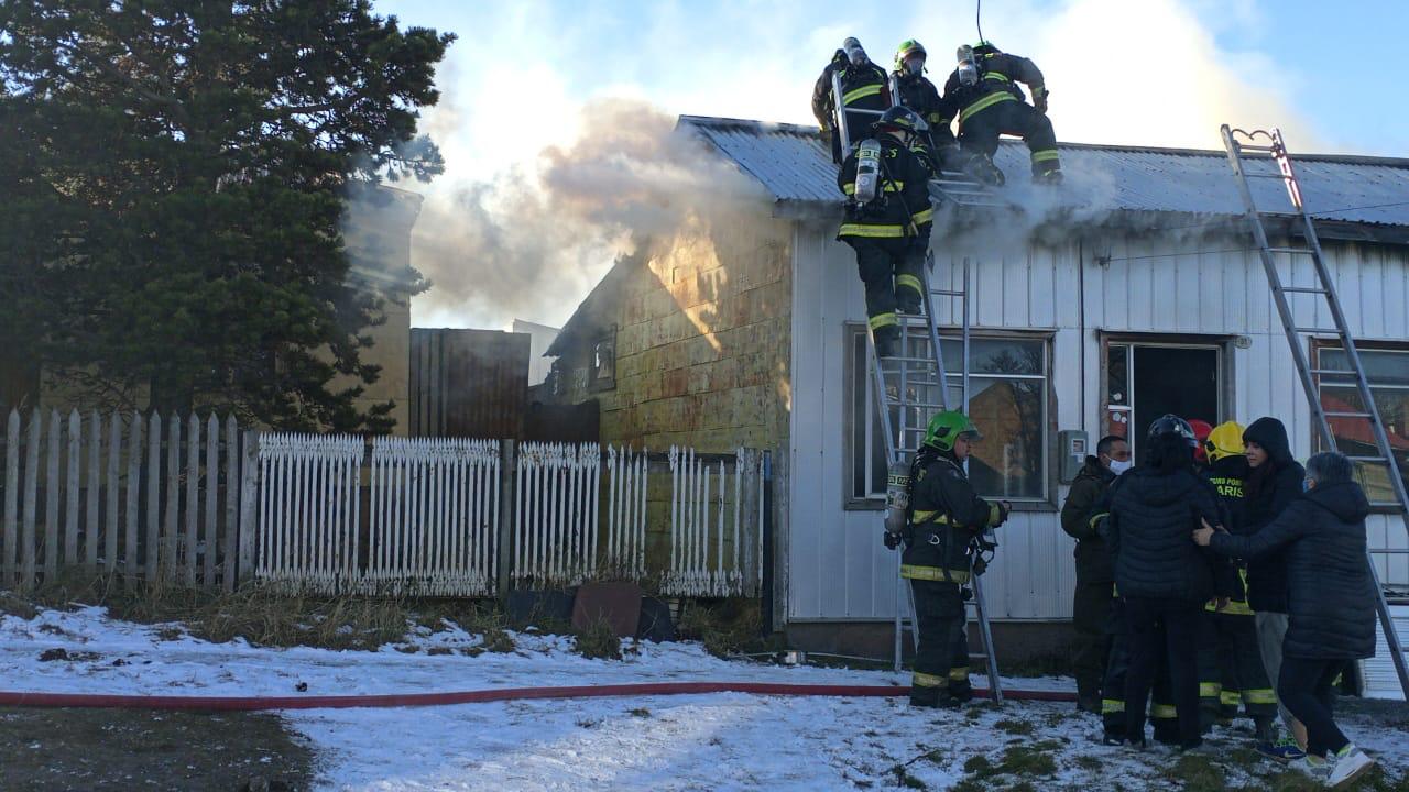 Una persona falleció en un incendio en el Barrio San Miguel de Punta Arenas